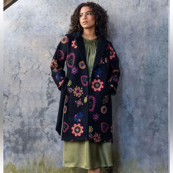 NWT Emily Lovelock Deborah Coat Black Embroidered Floral Love Size SM Wool Blend - Picture 1 of 16